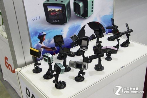 缤纷色彩 DAZA行车记录仪参展COMPUTEX