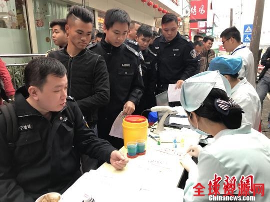 广西南宁民警14年爱心接力无偿献血超60万毫升