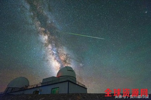 天上地下都壮观！2万余人同看流星雨