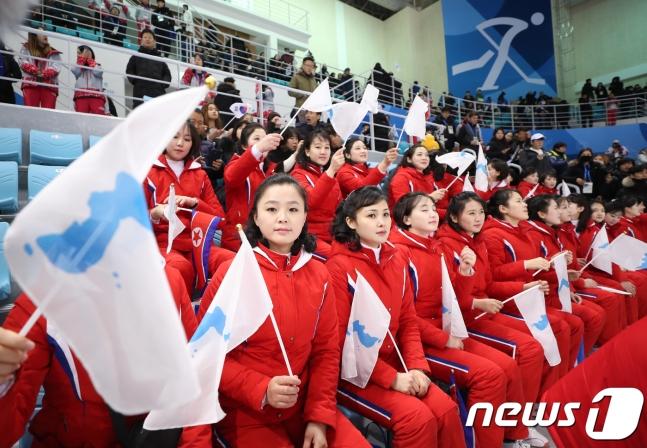 目前,韩国首尔正在积极推动与平壤共同申办2032年夏季奥运会事宜