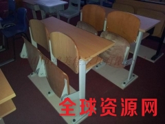 阶梯教室联排桌椅厂家，广东鸿美佳工厂生产批发定制联排桌椅图1