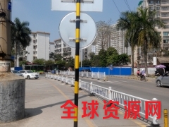 南宁锌钢护栏规格样式道路护栏批发价图1