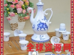 景德镇陶瓷自动酒具和为贵青花瓷自动倒酒杯可加字订做图2