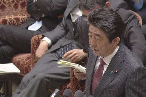 韩国会议长要日本天皇向慰安妇道歉 安倍强烈抗议