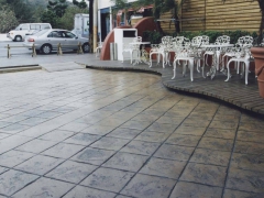 潍坊艺术压花地坪 彩色水泥压模地坪施工流程 道路施工前准备图3
