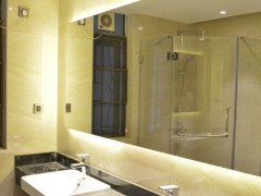 定制浴室防雾镜智能LED浴室镜酒店智能卫浴灯镜（招代理加盟）图2